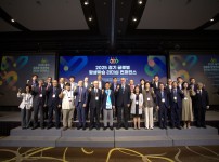  width: 100%; height : 150px