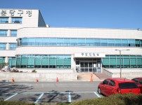  width: 100%; height : 150px