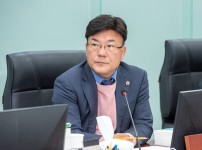  width: 100%; height : 150px