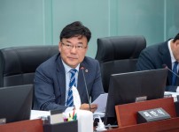  width: 100%; height : 150px