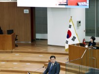  width: 100%; height : 150px