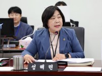  width: 100%; height : 150px