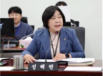  width: 100%; height : 150px