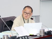  width: 100%; height : 150px