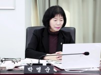  width: 100%; height : 150px