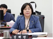  width: 100%; height : 150px