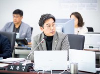  width: 100%; height : 150px