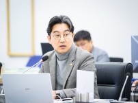  width: 100%; height : 150px