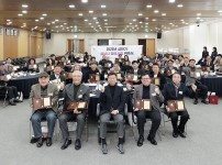  width: 100%; height : 150px