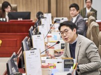  width: 100%; height : 150px