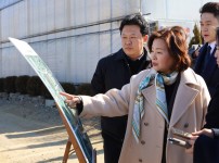  width: 100%; height : 150px