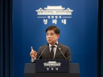  width: 100%; height : 150px