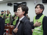  width: 100%; height : 150px