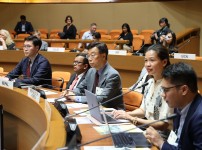  width: 100%; height : 150px