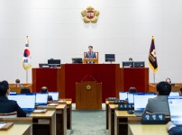  width: 100%; height : 150px